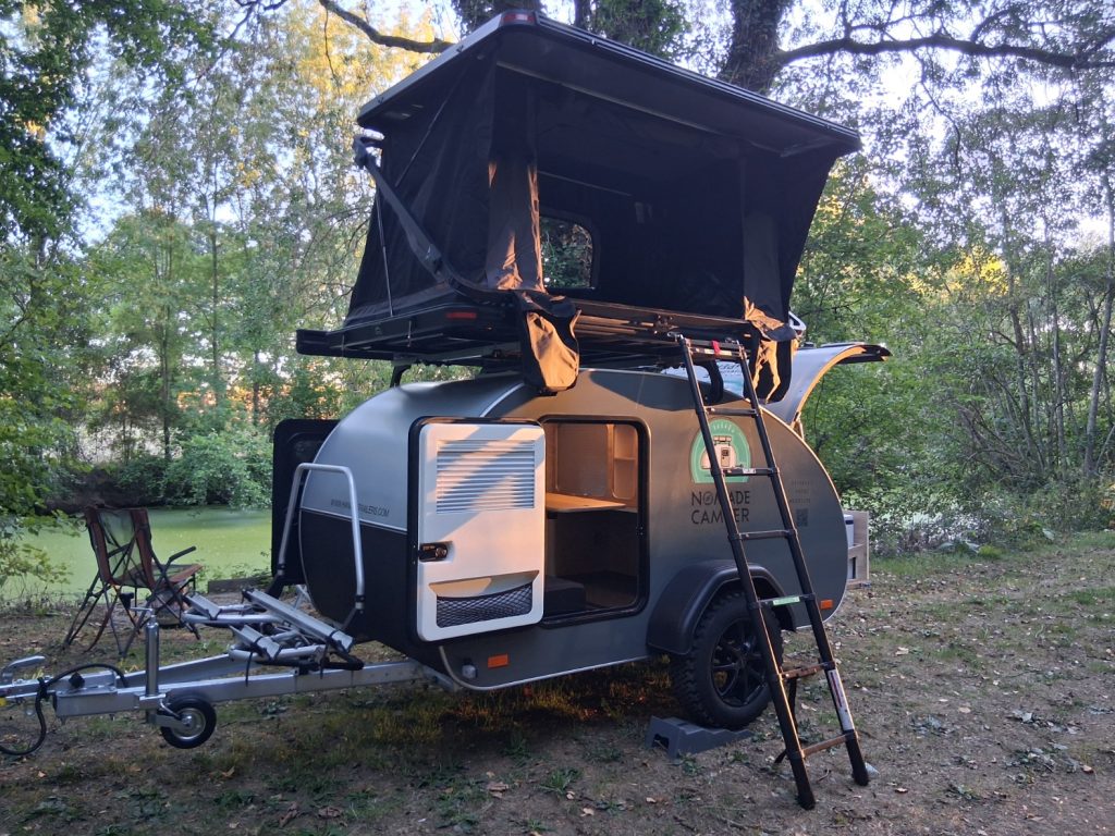 Mini Caravane La Baroudeuse Nomade Camper à Beaupréau, Cuisine, Porte Vélos, Tente De Toit 2026 (24)