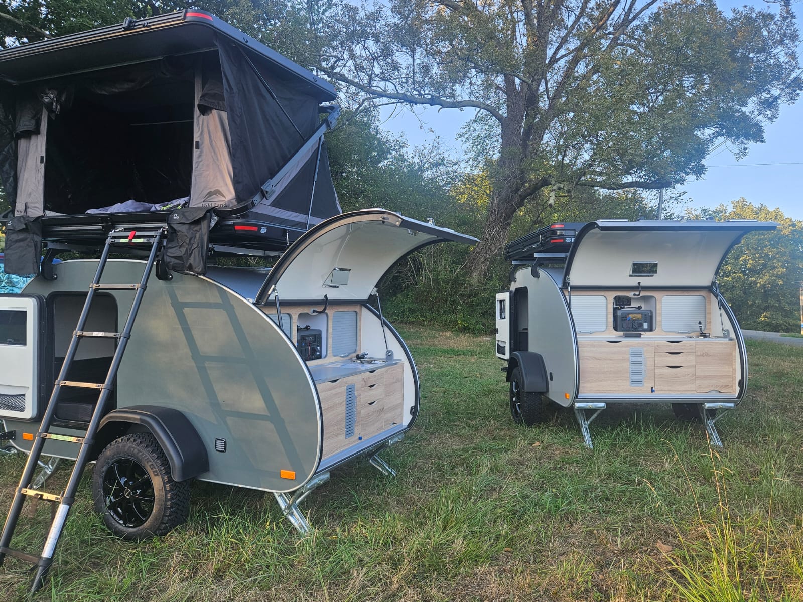 2 Minis Caravannes Teardrop Avec Tente de toit toute saison Rock Cruiser Pro WildLand