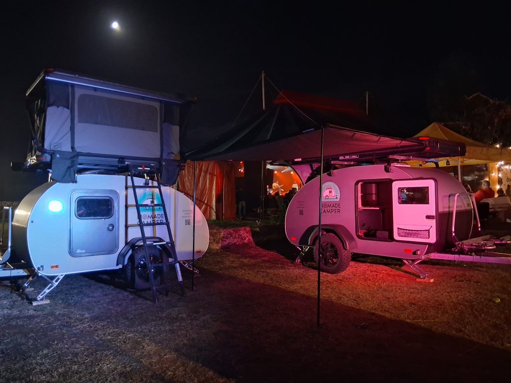 Minis Caravanes Teardrop De Chez Nomade Camper Au Foin Dans Les Granges 2026, St Laurent Du Mottay (54)
